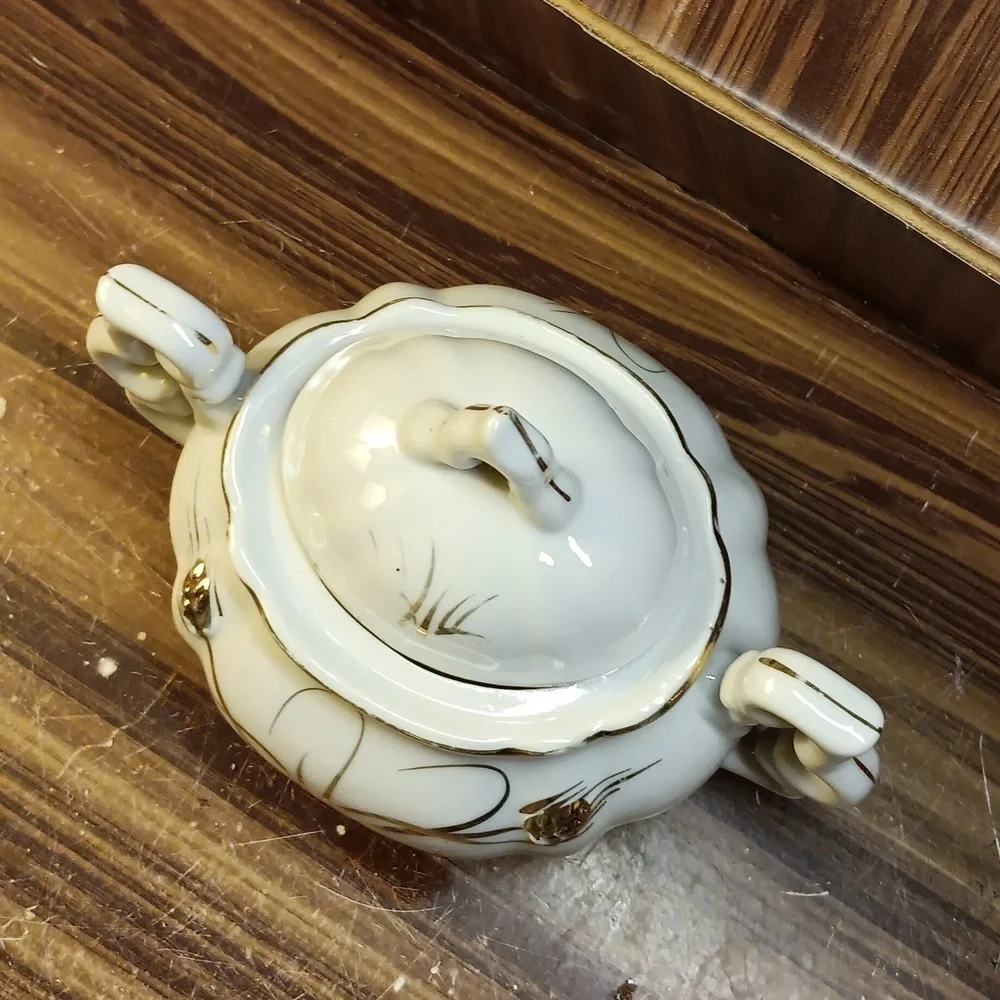 Vintage mcm Lefton gold wheat sugar dish